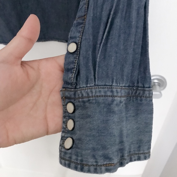 Chambray shirts with tick buttons - Picture 5 of 7